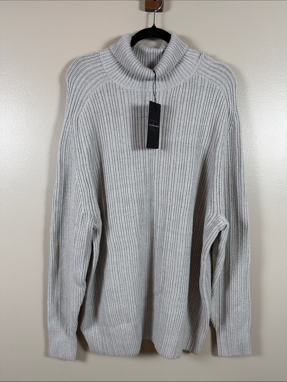 7 Diamonds Men's Turtleneck Sweater in Light Gray